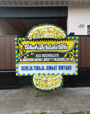 Papan Bunga Duka di Pasir